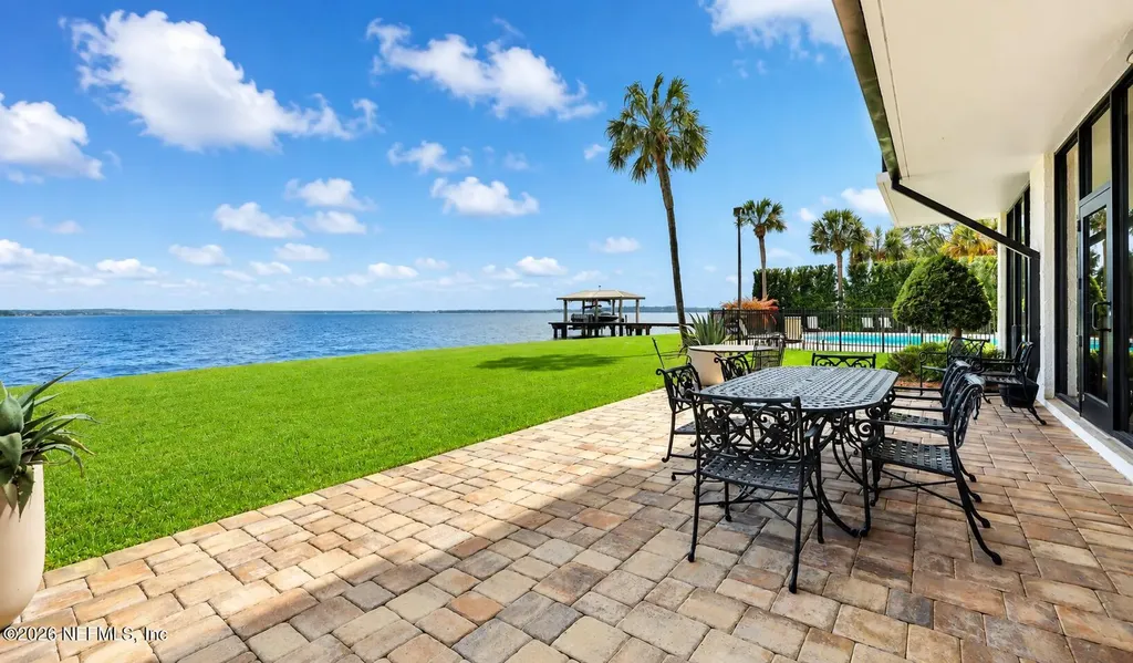 2970 St Johns Avenue Jacksonville FL 32205