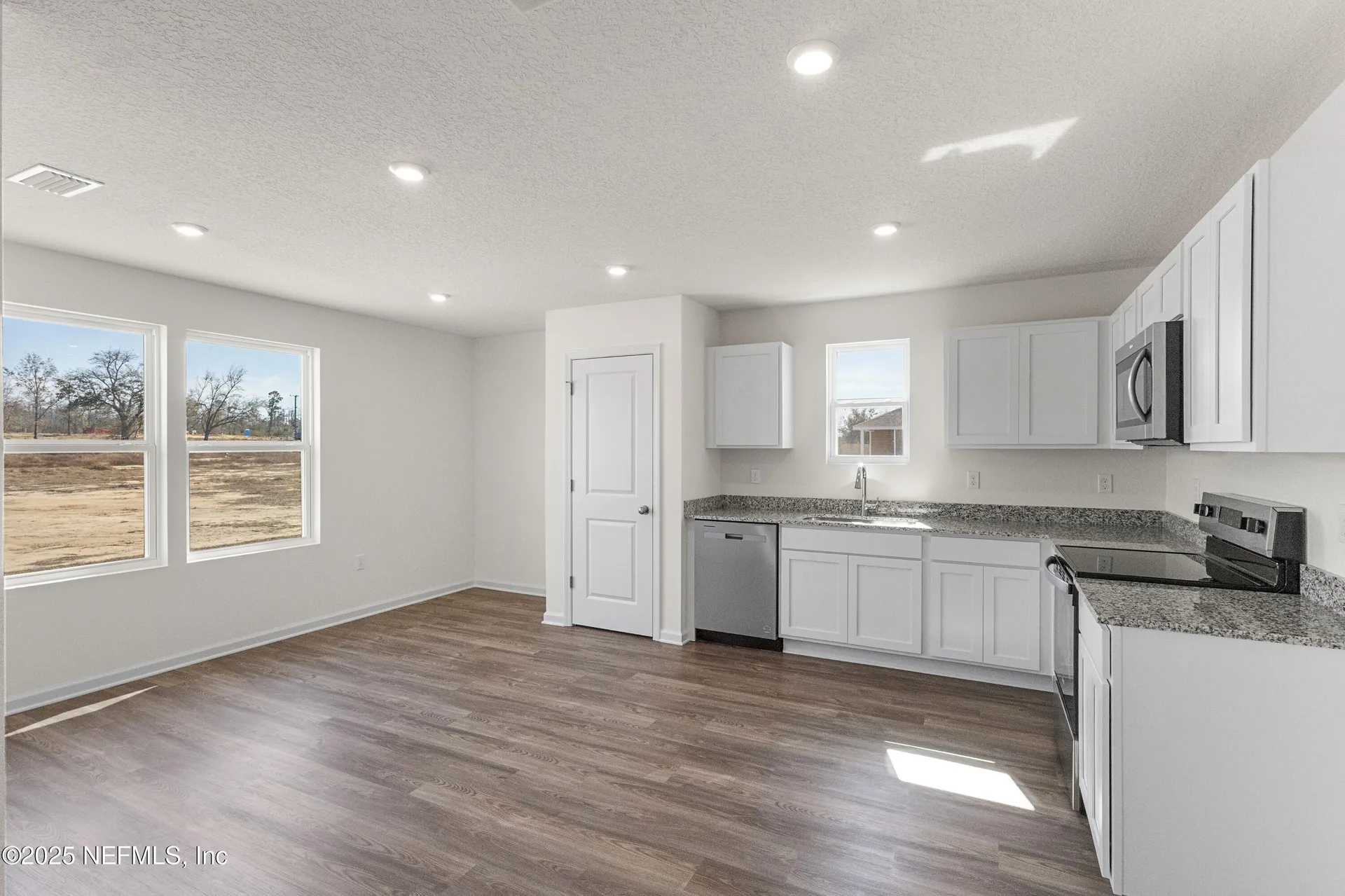 10412 Greystone Drive Glen St. Mary FL 32040