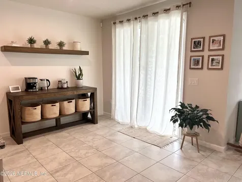 1460 Tan Tara Jacksonville FL 32221