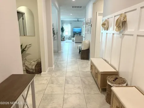1460 Tan Tara Jacksonville FL 32221