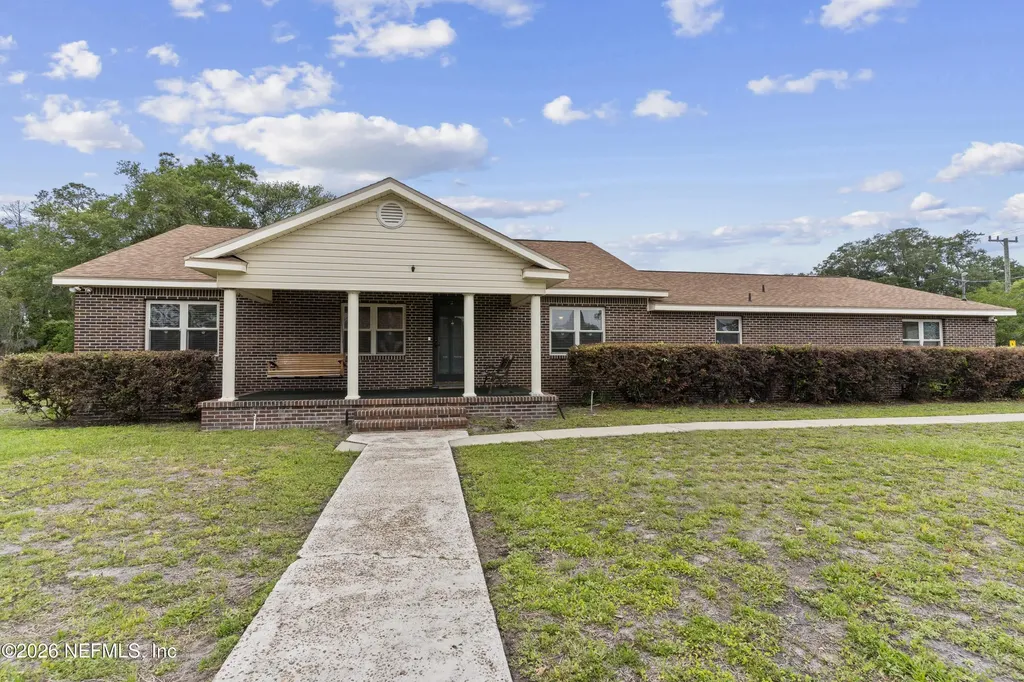 164 6th Street N Macclenny FL 32063