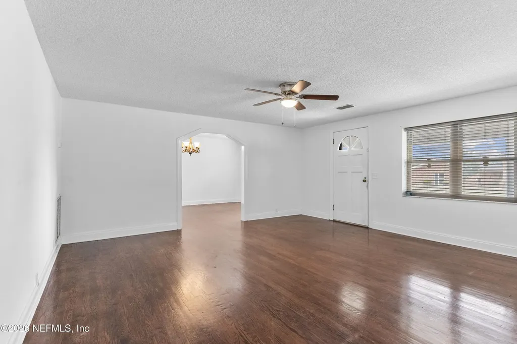 164 6th Street N Macclenny FL 32063