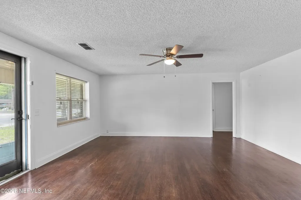 164 6th Street N Macclenny FL 32063