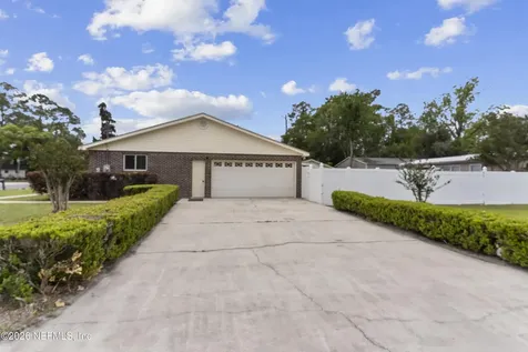 164 6th Street N Macclenny FL 32063