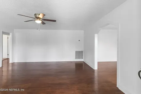 164 6th Street N Macclenny FL 32063