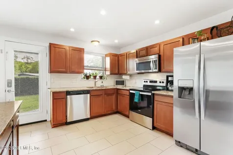 6802 Provost Road N Jacksonville FL 32216