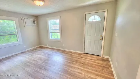 9248 9th Avenue Jacksonville FL 32208