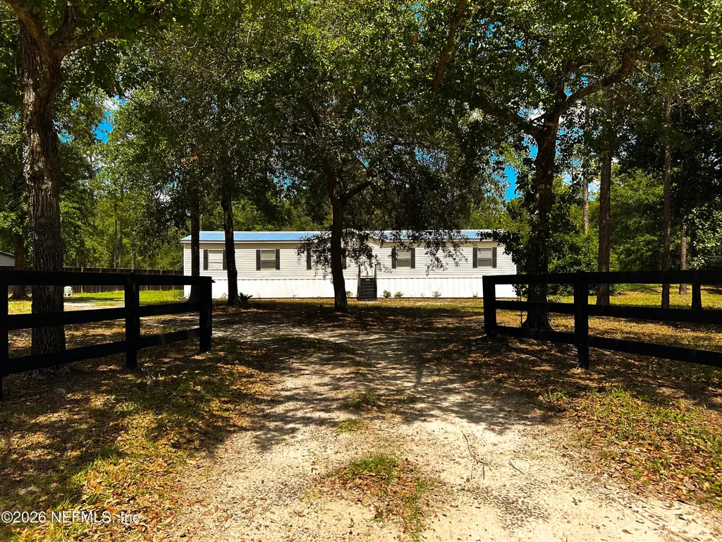 23197 Hassie Johns Road Sanderson FL 32087
