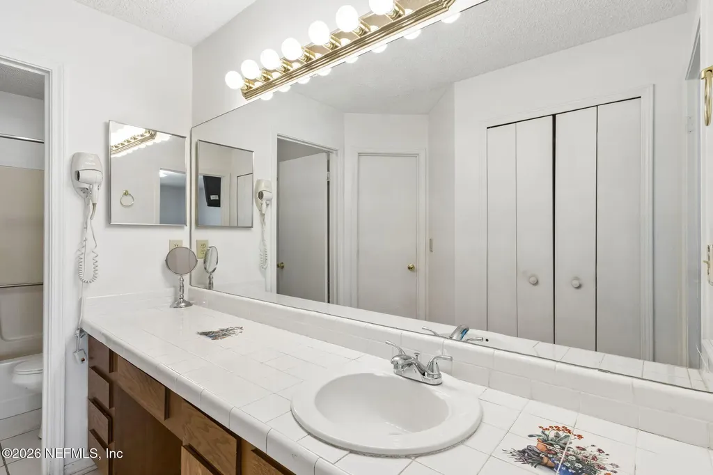 8848 Victoria Landing Drive W Jacksonville FL 32208