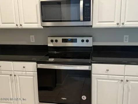 8539 W Gate Parkway Jacksonville FL 32216