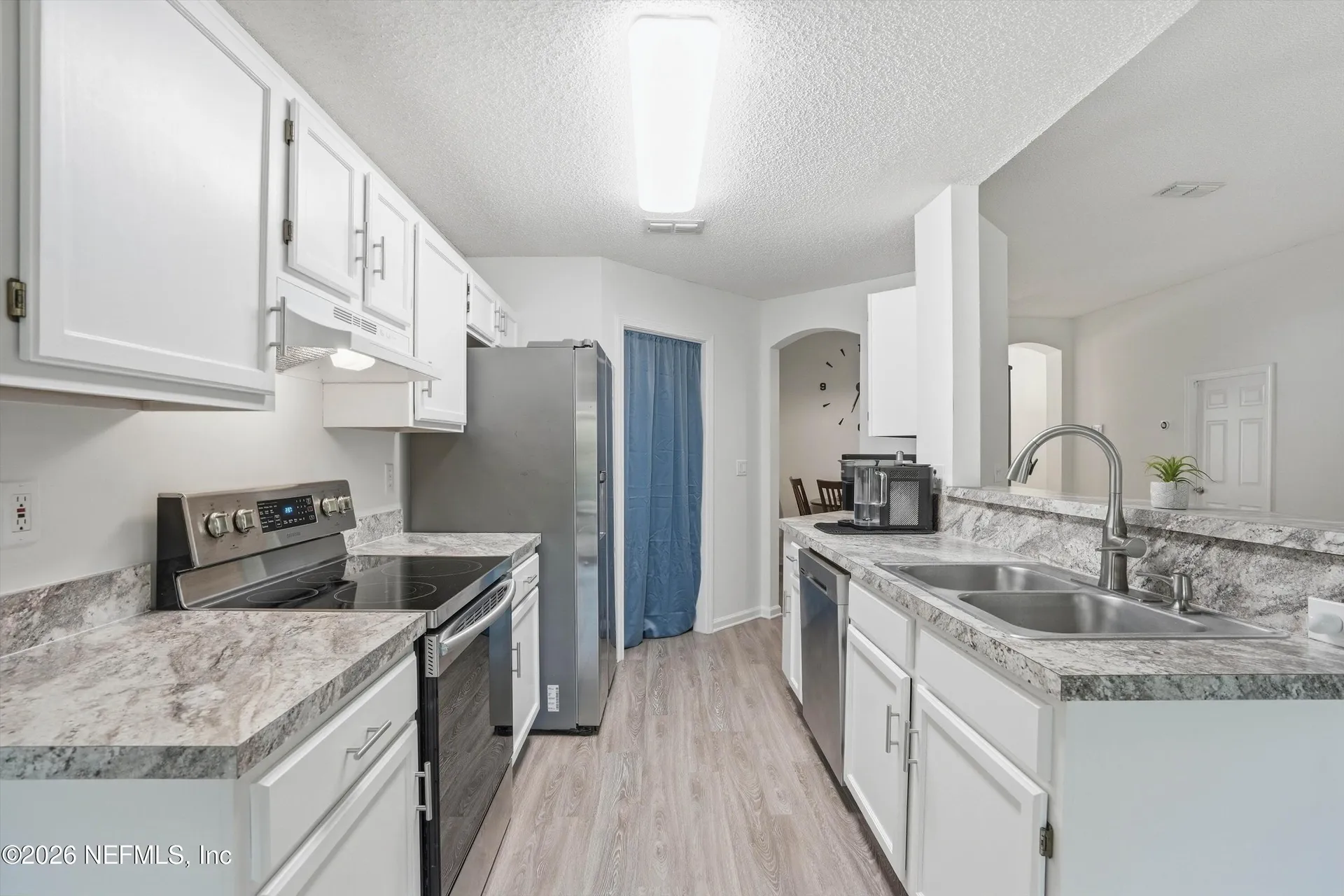 9061 Bridgecreek Drive W Jacksonville FL 32244