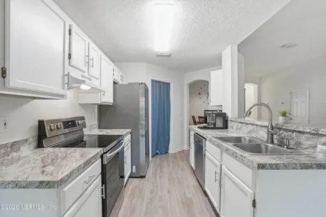 9061 Bridgecreek Drive W Jacksonville FL 32244