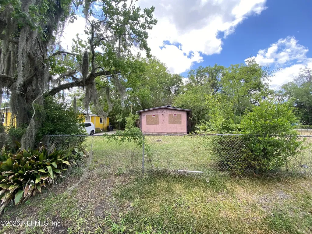 7978 Siskin Avenue Jacksonville FL 32219