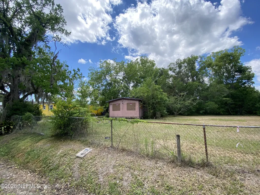 7978 Siskin Avenue Jacksonville FL 32219