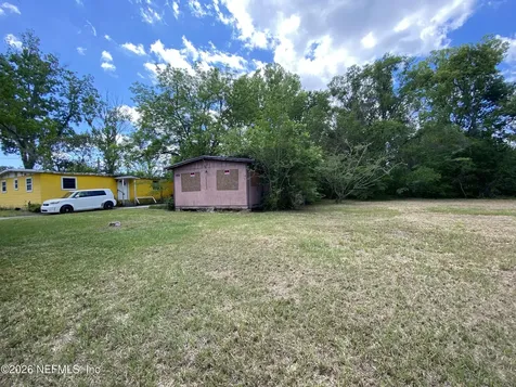 7978 Siskin Avenue Jacksonville FL 32219
