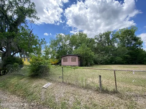 7978 Siskin Avenue Jacksonville FL 32219