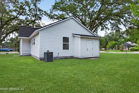 821 Oak Arbor Circle Jacksonville FL 32206