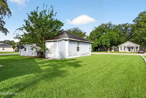 821 Oak Arbor Circle Jacksonville FL 32206