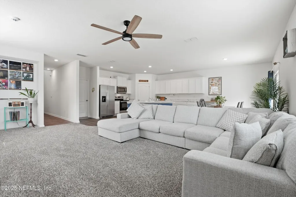 2660 Oak Stream Drive Green Cove Springs FL 32043