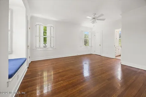 2722 White Oak Lane Jacksonville FL 32207