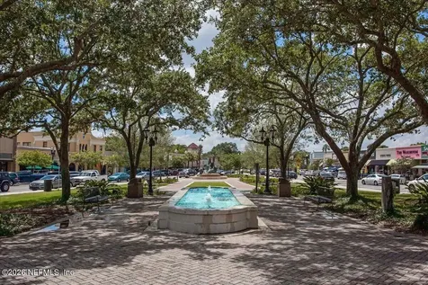 2722 White Oak Lane Jacksonville FL 32207