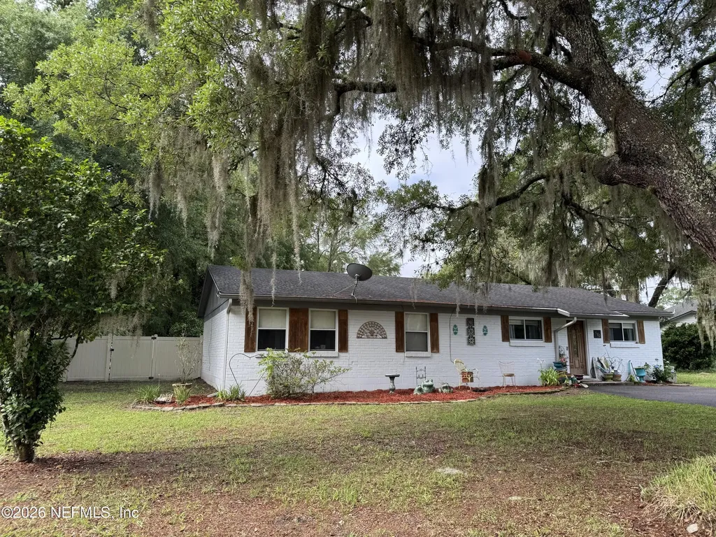580 Arthur Moore Drive Green Cove Springs FL 32043