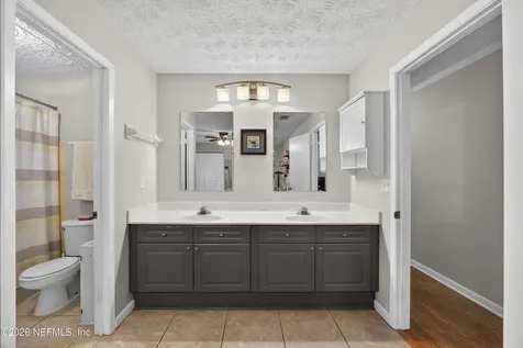 580 Arthur Moore Drive Green Cove Springs FL 32043