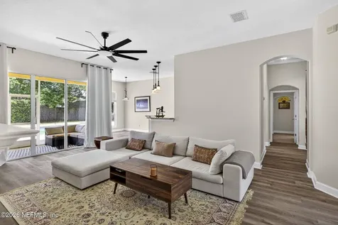 1925 Barham Court St. Johns FL 32259