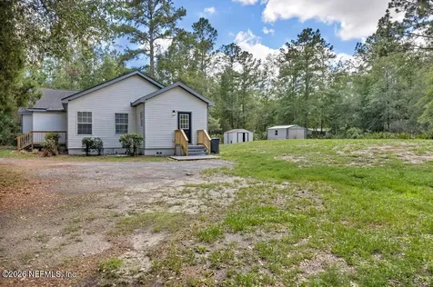 19 N Cocoa Avenue Middleburg FL 32068