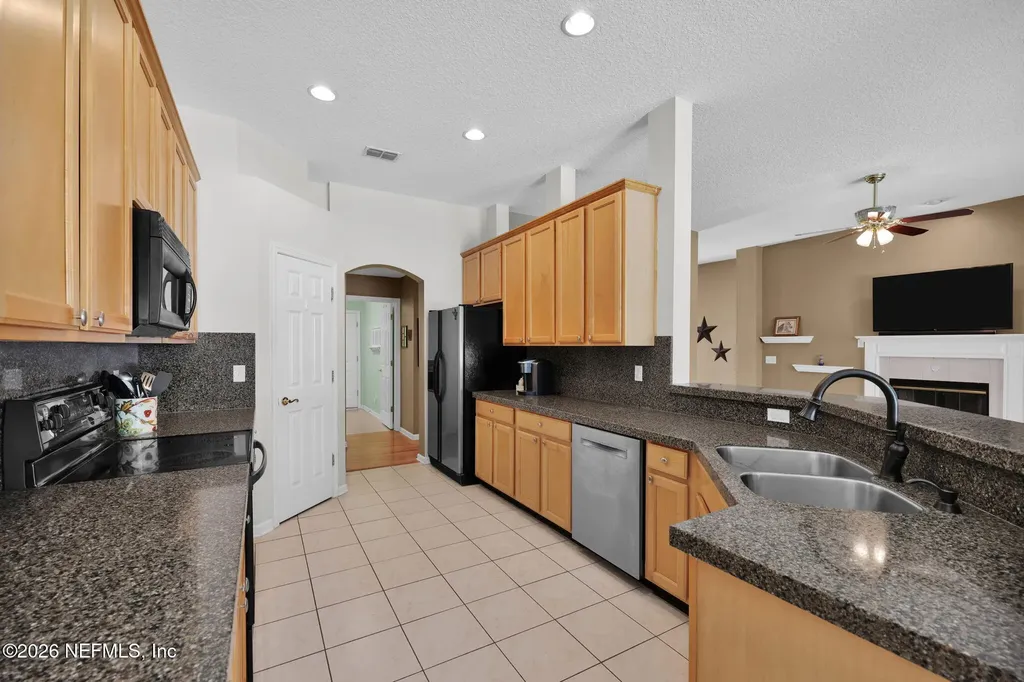 1862 Sentry Oak Court Fleming Island FL 32003