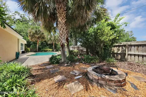 1862 Sentry Oak Court Fleming Island FL 32003
