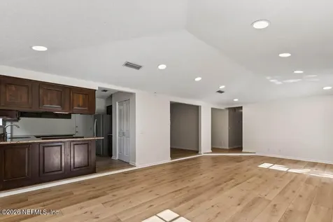 9761 Sharing Cross Drive Jacksonville FL 32257