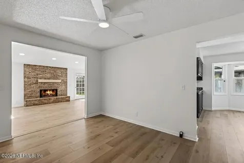 9761 Sharing Cross Drive Jacksonville FL 32257