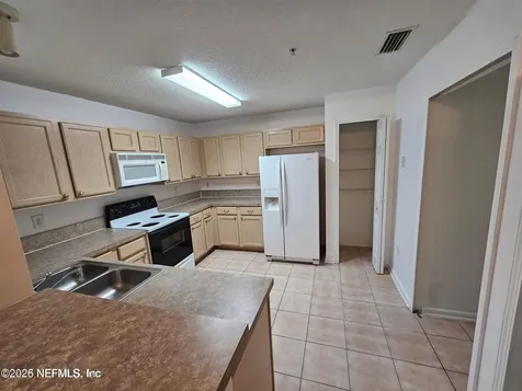 6105 Maggies Circle Jacksonville FL 32244