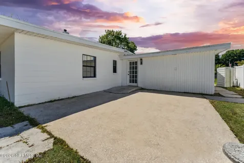 719 4th Avenue N Jacksonville Beach FL 32250