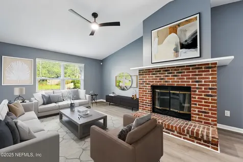 1662 Sandy Hollow Loop Middleburg FL 32068