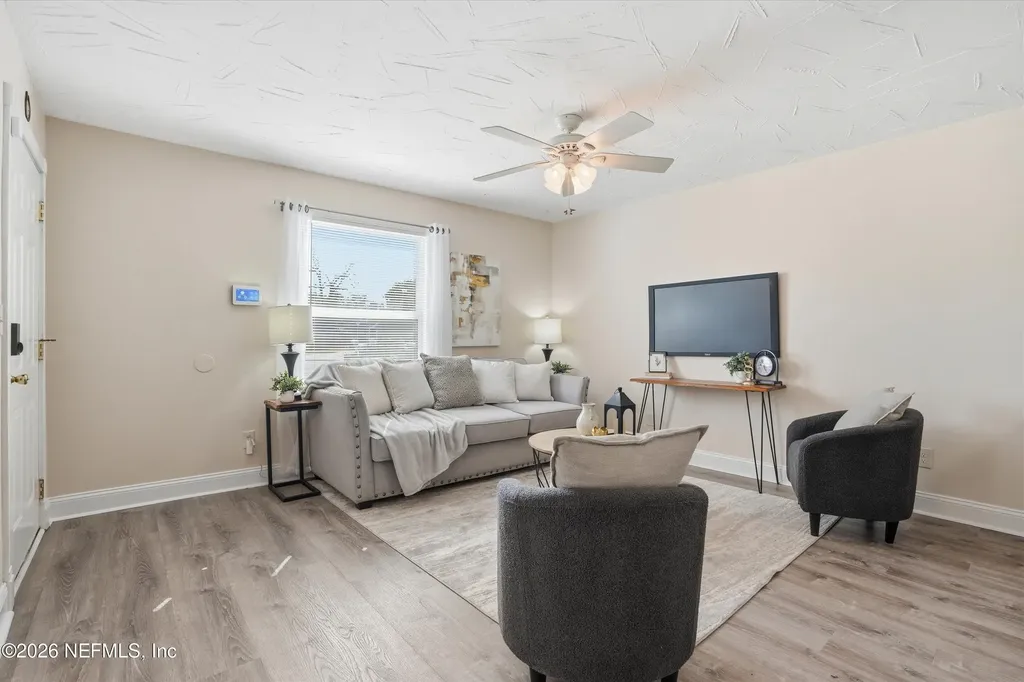 998 Cabo Blanco Avenue E Jacksonville FL 32233