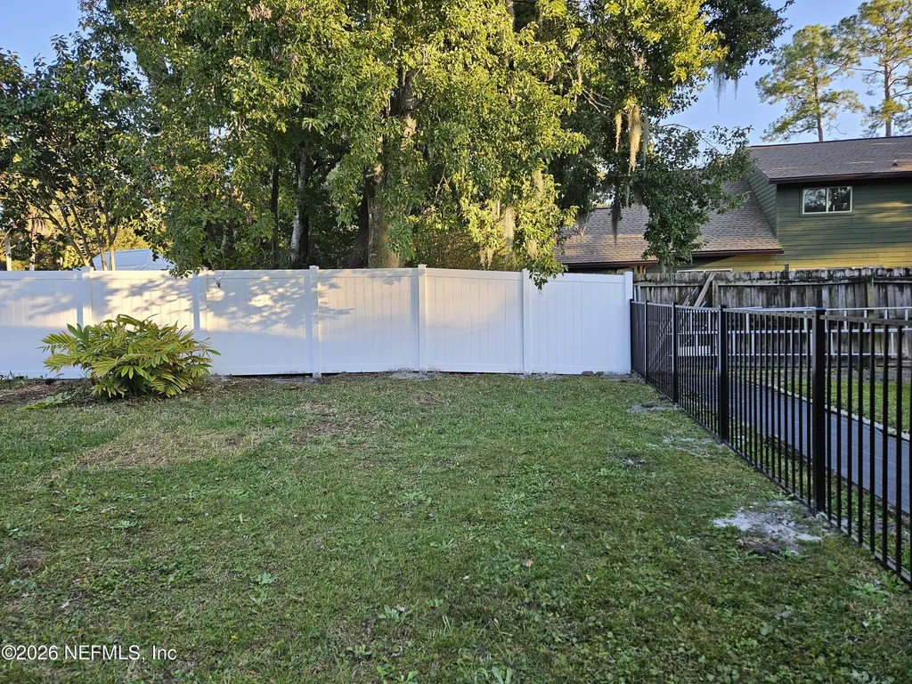 7440 Secret Wood Trail Jacksonville FL 32216