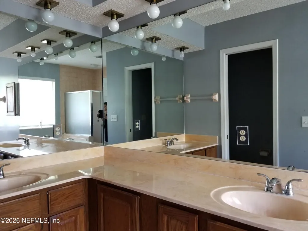 7440 Secret Wood Trail Jacksonville FL 32216