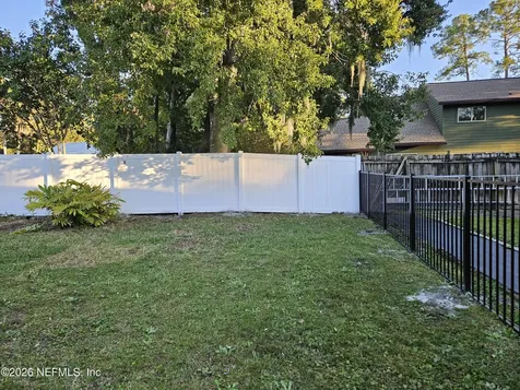 7440 Secret Wood Trail Jacksonville FL 32216