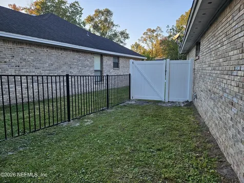 7440 Secret Wood Trail Jacksonville FL 32216