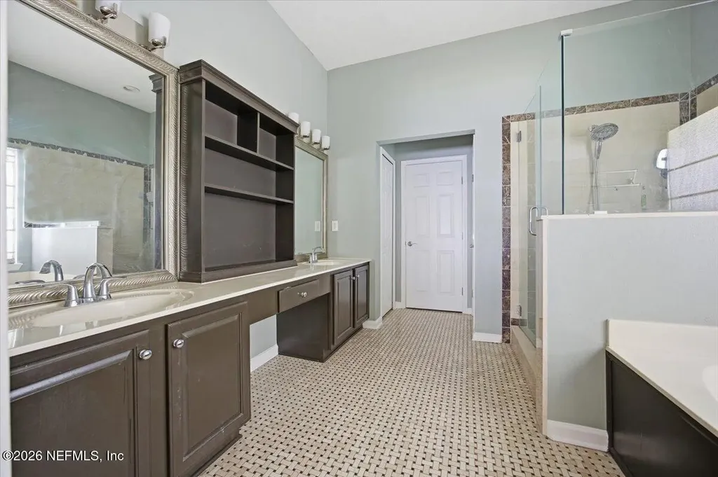 10642 Roundwood Glen Court Jacksonville FL 32256