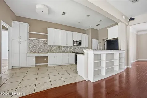 10642 Roundwood Glen Court Jacksonville FL 32256