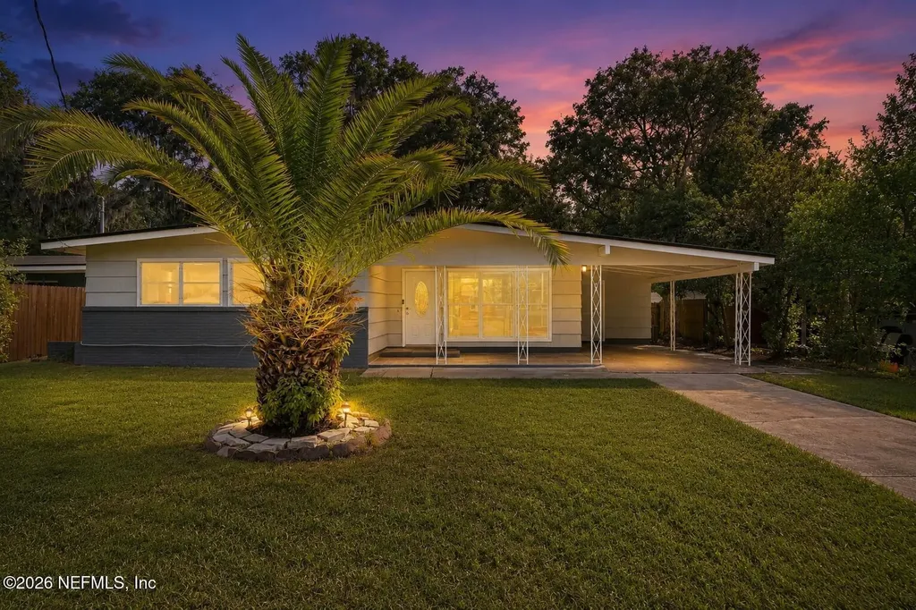 802 N Cypress Street Green Cove Springs FL 32043