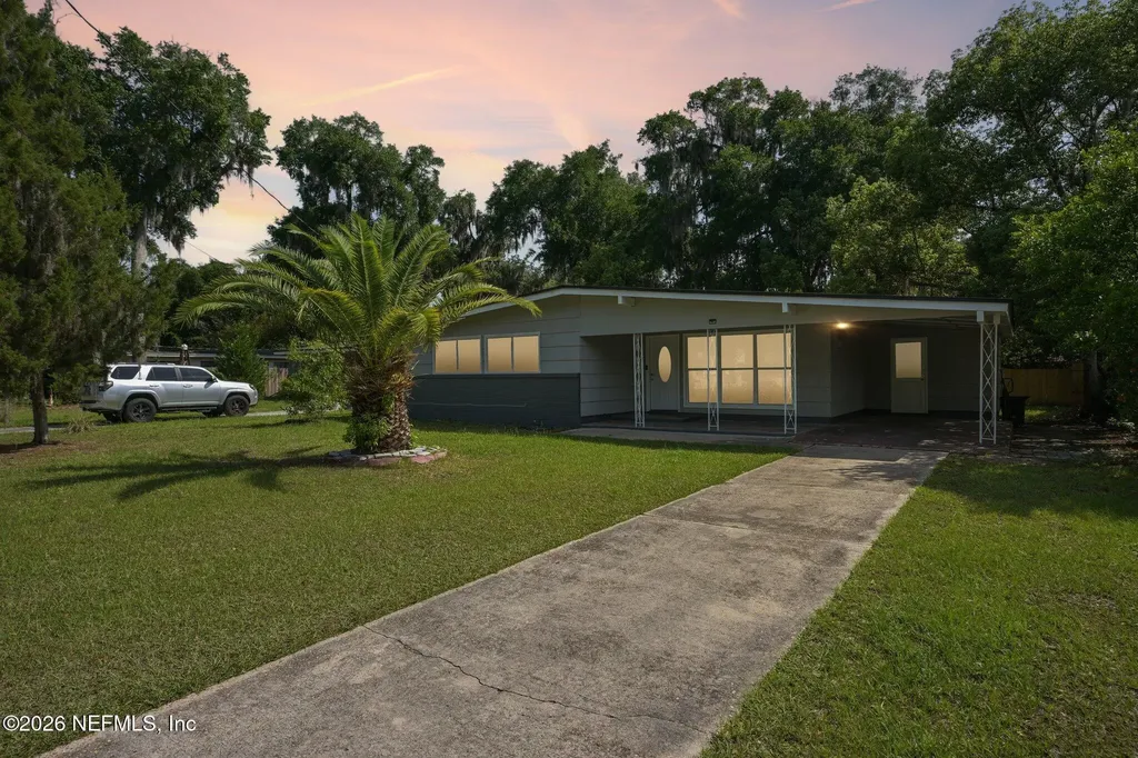 802 N Cypress Street Green Cove Springs FL 32043