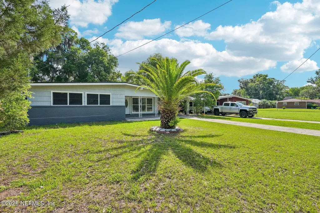 802 N Cypress Street Green Cove Springs FL 32043