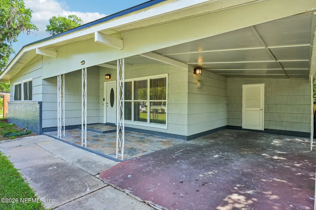802 N Cypress Street Green Cove Springs FL 32043
