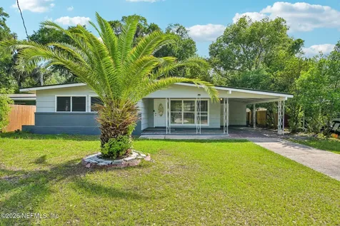 802 N Cypress Street Green Cove Springs FL 32043