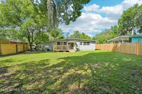 802 N Cypress Street Green Cove Springs FL 32043