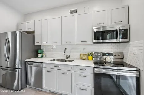 802 N Cypress Street Green Cove Springs FL 32043
